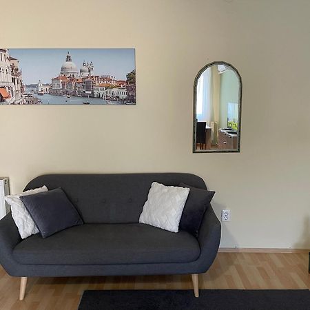 Noemi Appartman Szeged Appartement Buitenkant foto