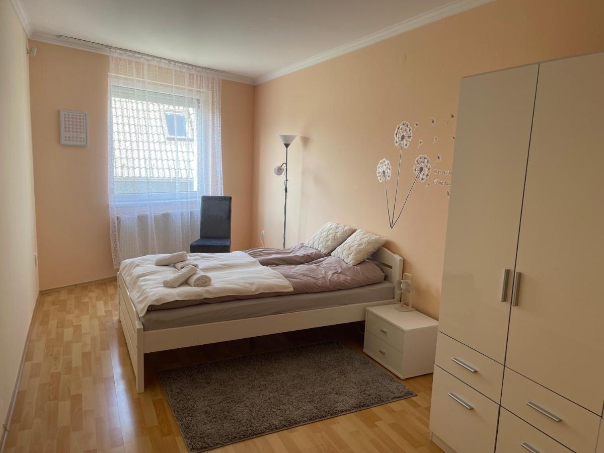 Noemi Appartman Szeged Appartement Buitenkant foto