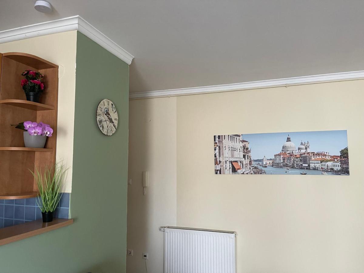 Noemi Appartman Szeged Appartement Buitenkant foto